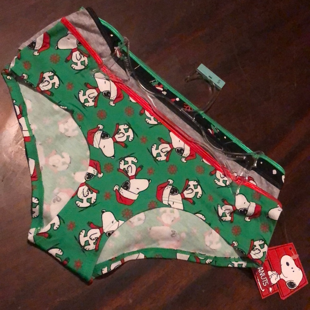 Small Peanuts Snoopy Christmas Underwear3 Pair Set
